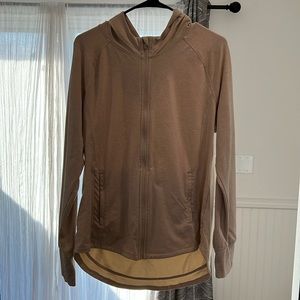 XL tan women’s recreation zip up